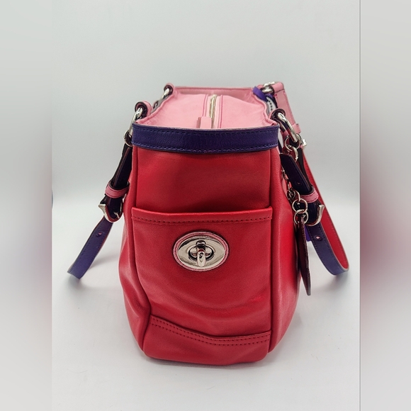 Coach East West Gallery Pleated Leather shoulder bag w/ Lips & Ru Paul charms - Picture 13 of 17